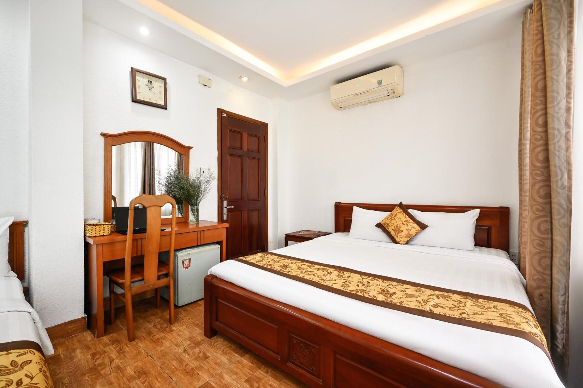 Queen Hotel Saigon Airport Thành Pho Ho Chí Minh Esterno foto