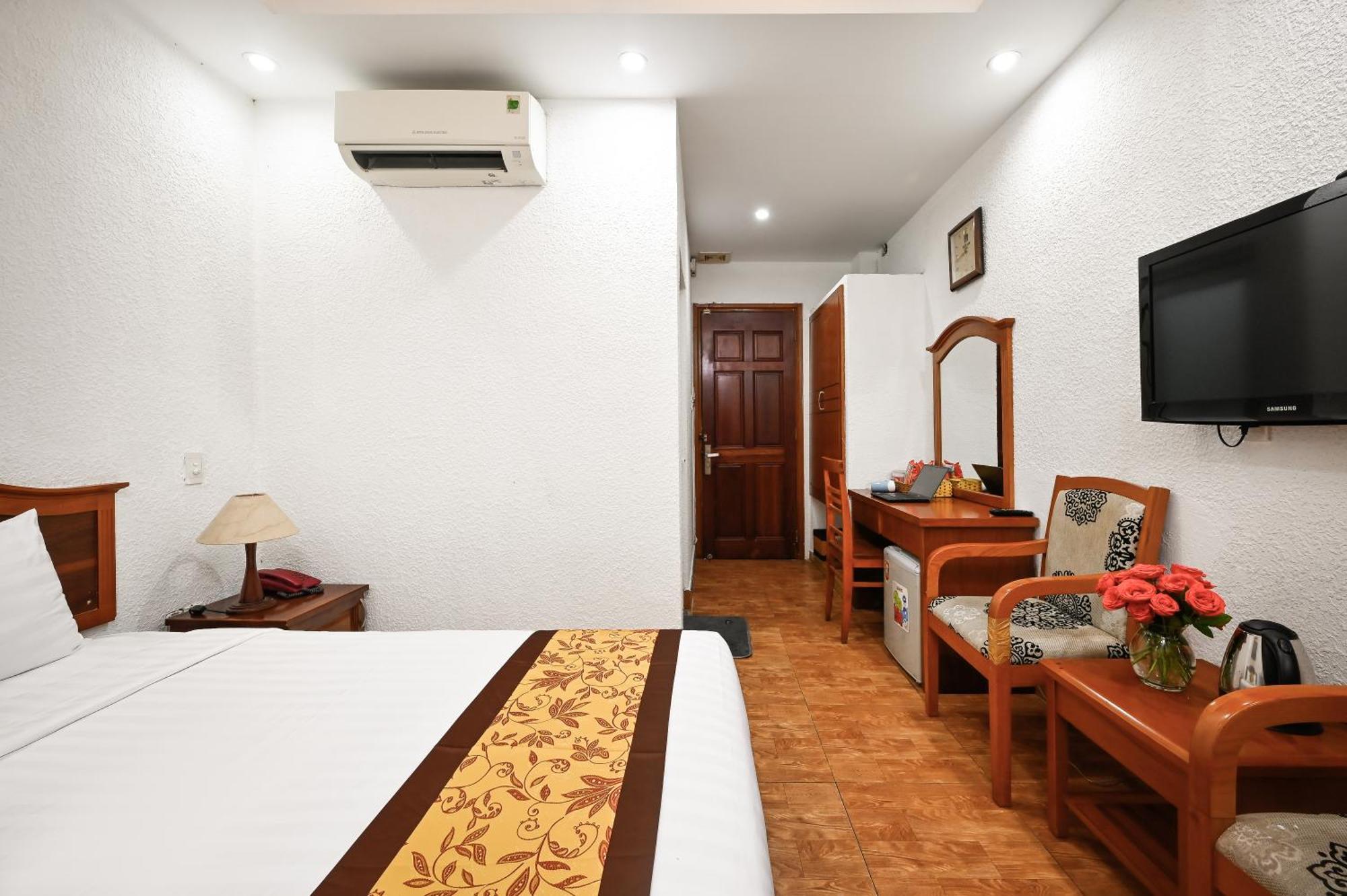 Queen Hotel Saigon Airport Thành Pho Ho Chí Minh Esterno foto