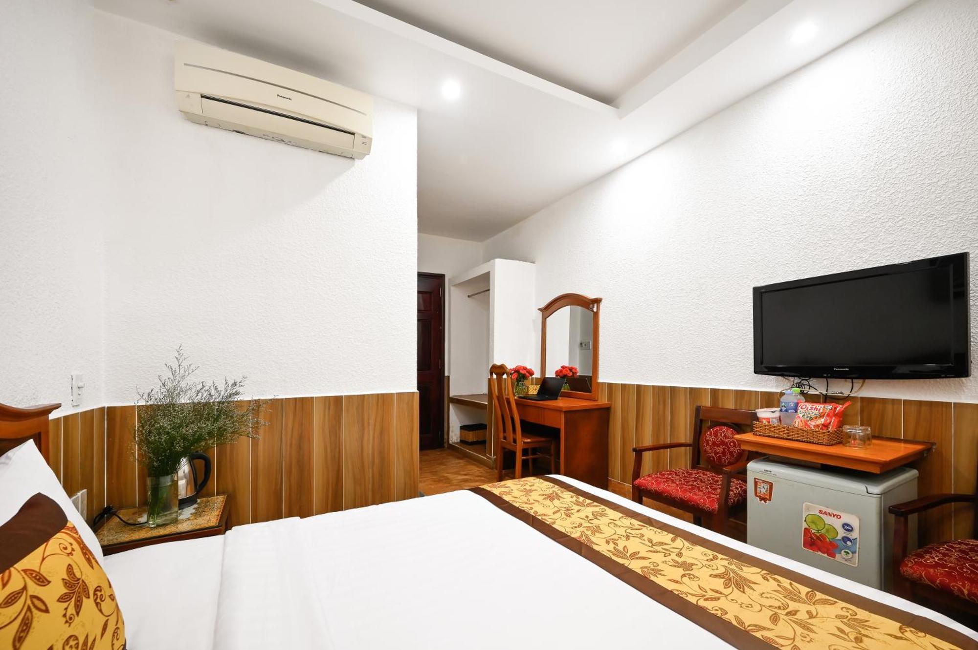 Queen Hotel Saigon Airport Thành Pho Ho Chí Minh Esterno foto
